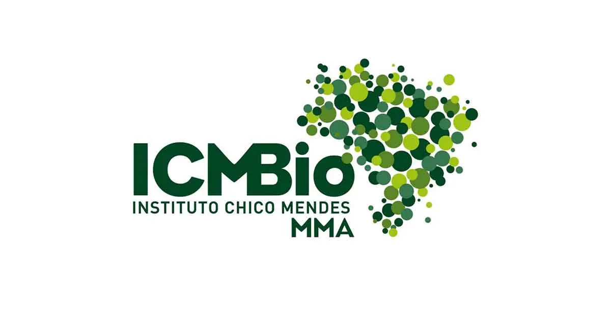 Logo do ICMBio com mapa do Brasil formado por círculos verdes.